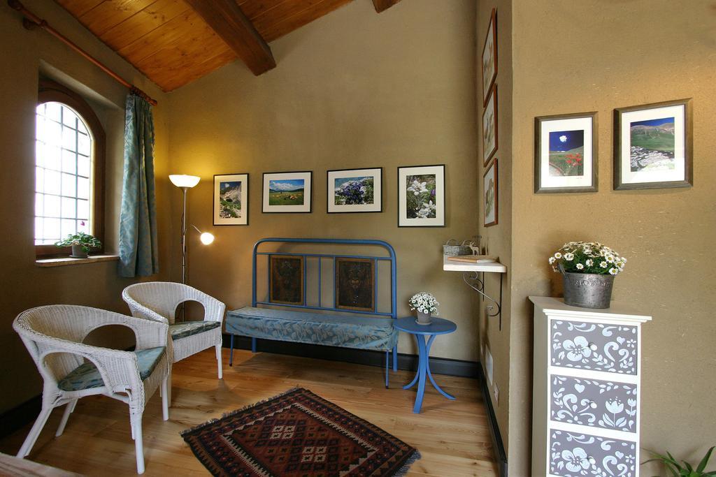B&B Cascina Dell'Orso Castelsantangelo sul Nera Exterior foto